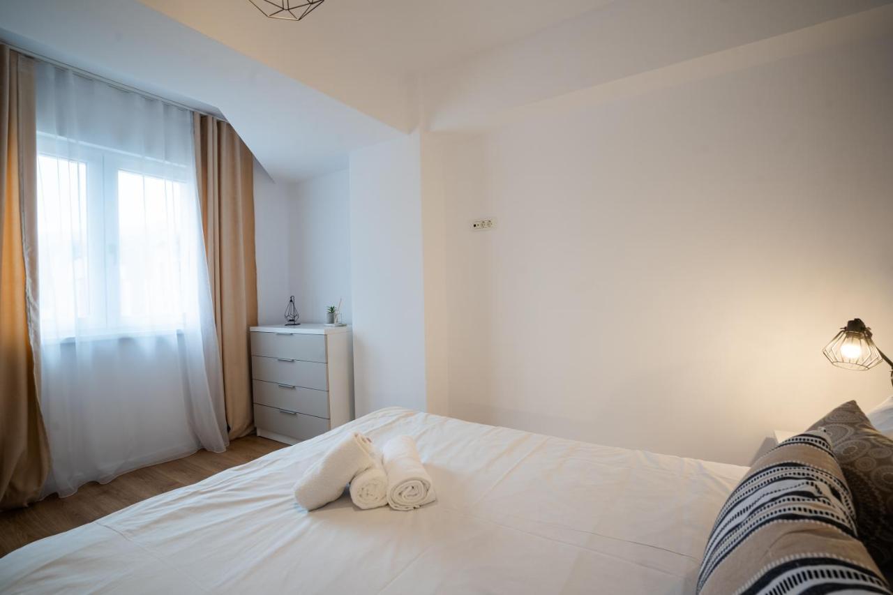 City Center Accommodation - 404 Resita Exterior foto